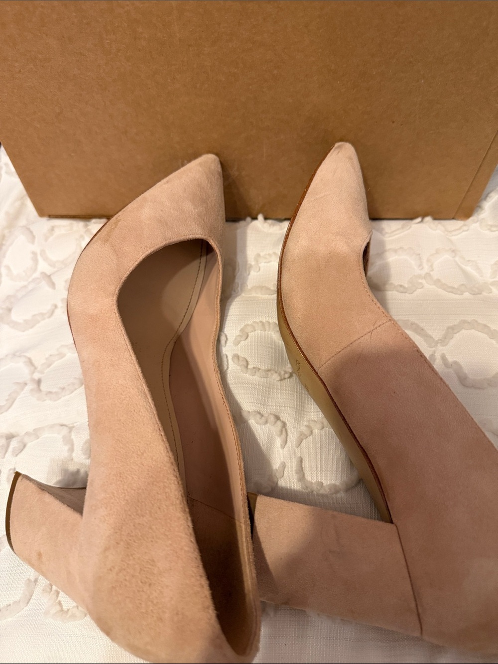 Marc Fisher Blush Suede Pointed Toe Pumps-size 8- price firm - Picture 6 of 7